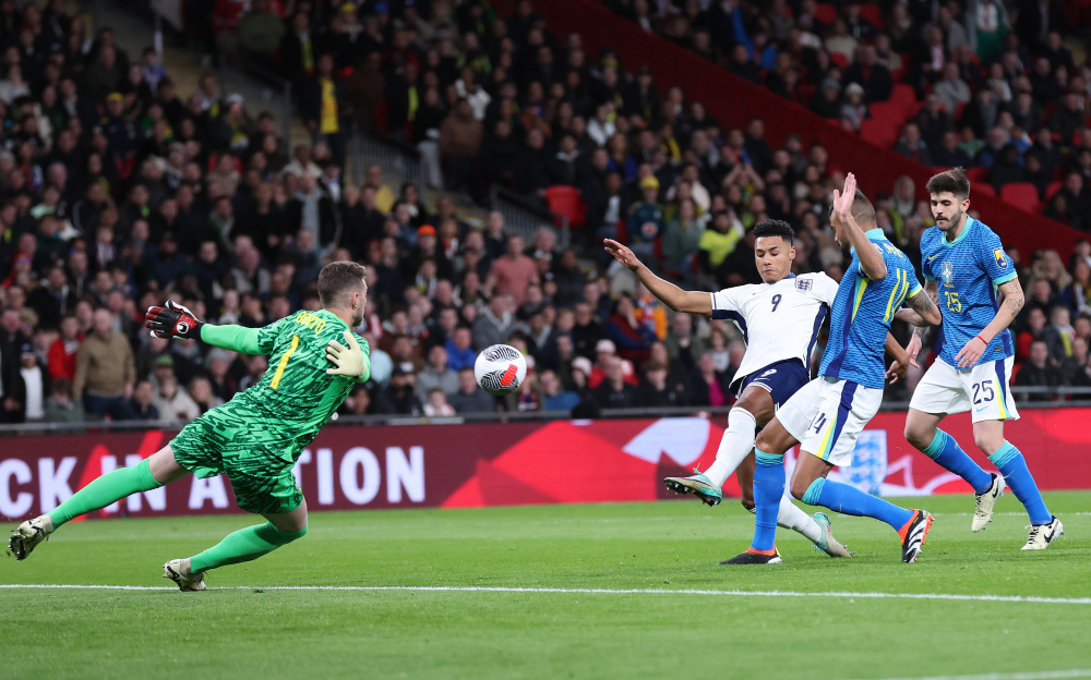 场凭借一个 场凭借一个