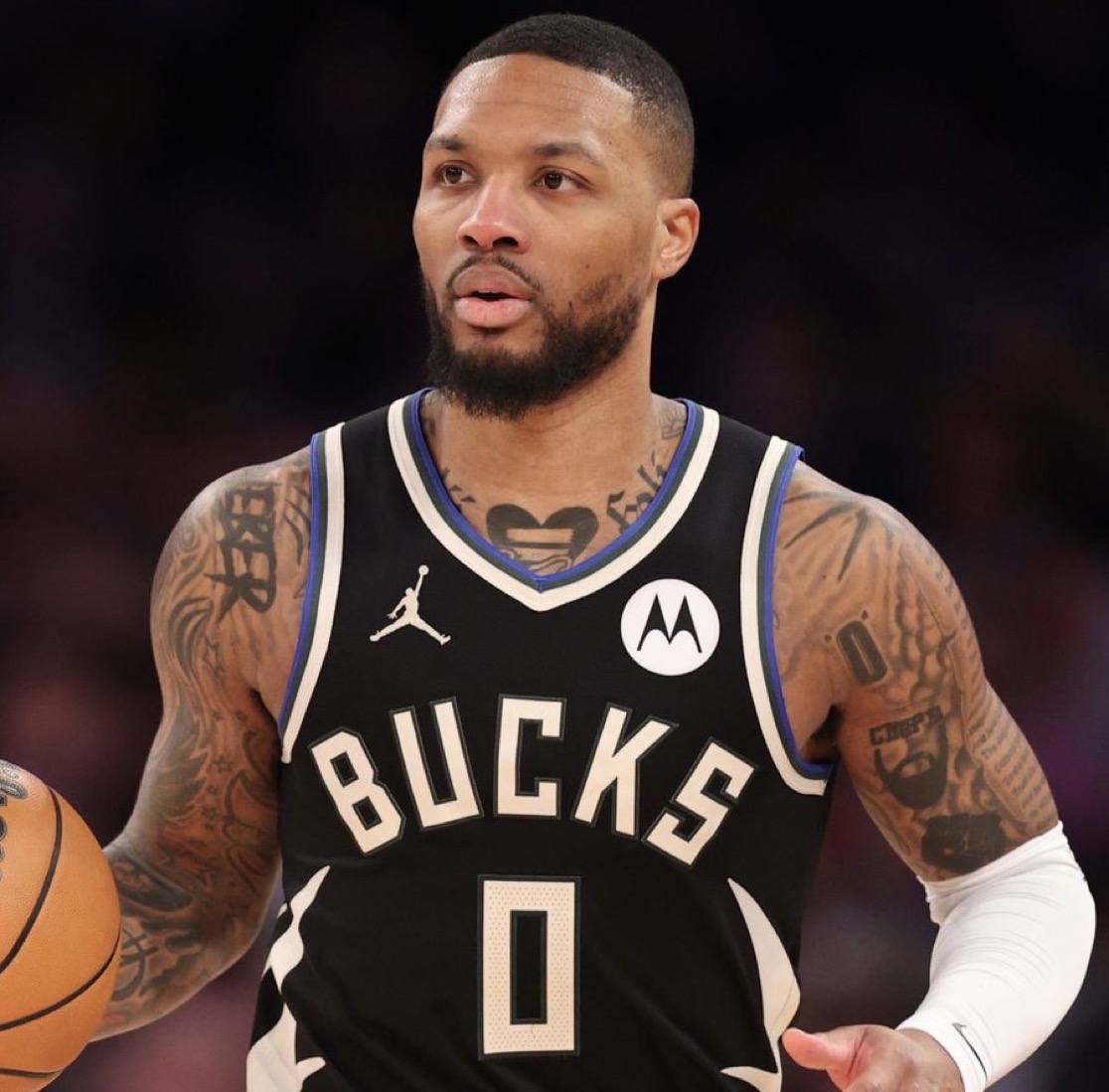 递手让东契 递手让东契